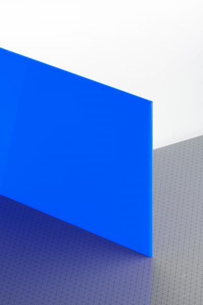 PLEXIGLAS® GS azul 5H01 GT Plancha permeable a la luz translúcido alto brillo absorbe rayos UV
